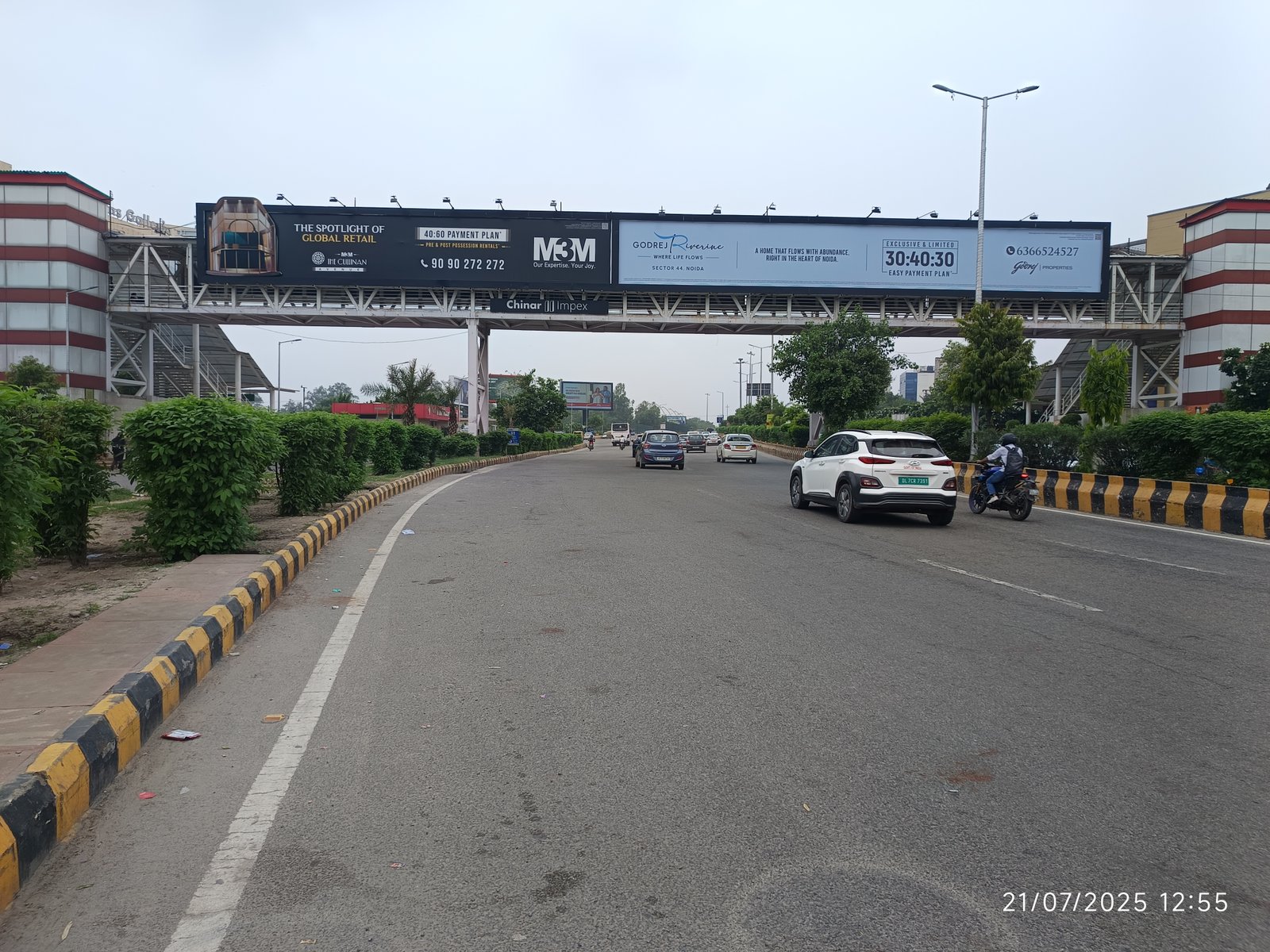 DLF Mall of India Sector - 18