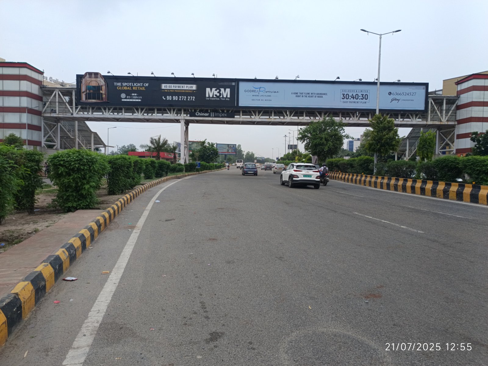 DLF Mall of India Sector - 18