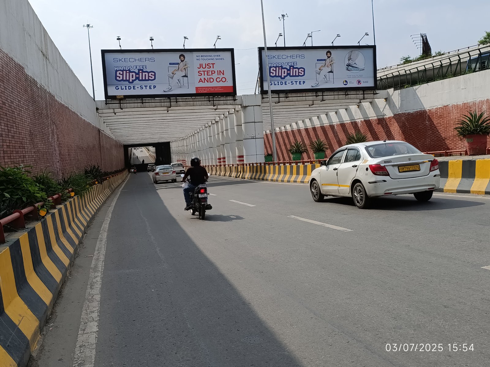 Botanical Garden Head On Facing 18