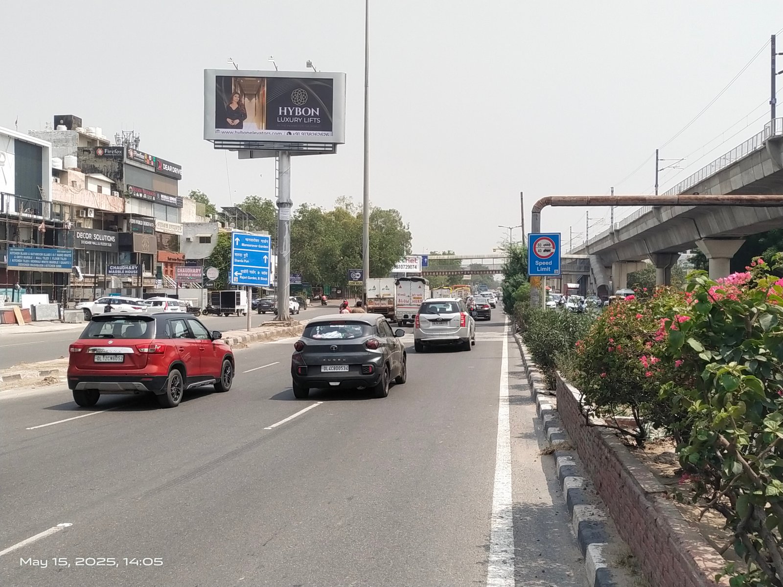 Rajouri Garden Flyover Before FOB (Opp. Maruti Nexa) 1 A