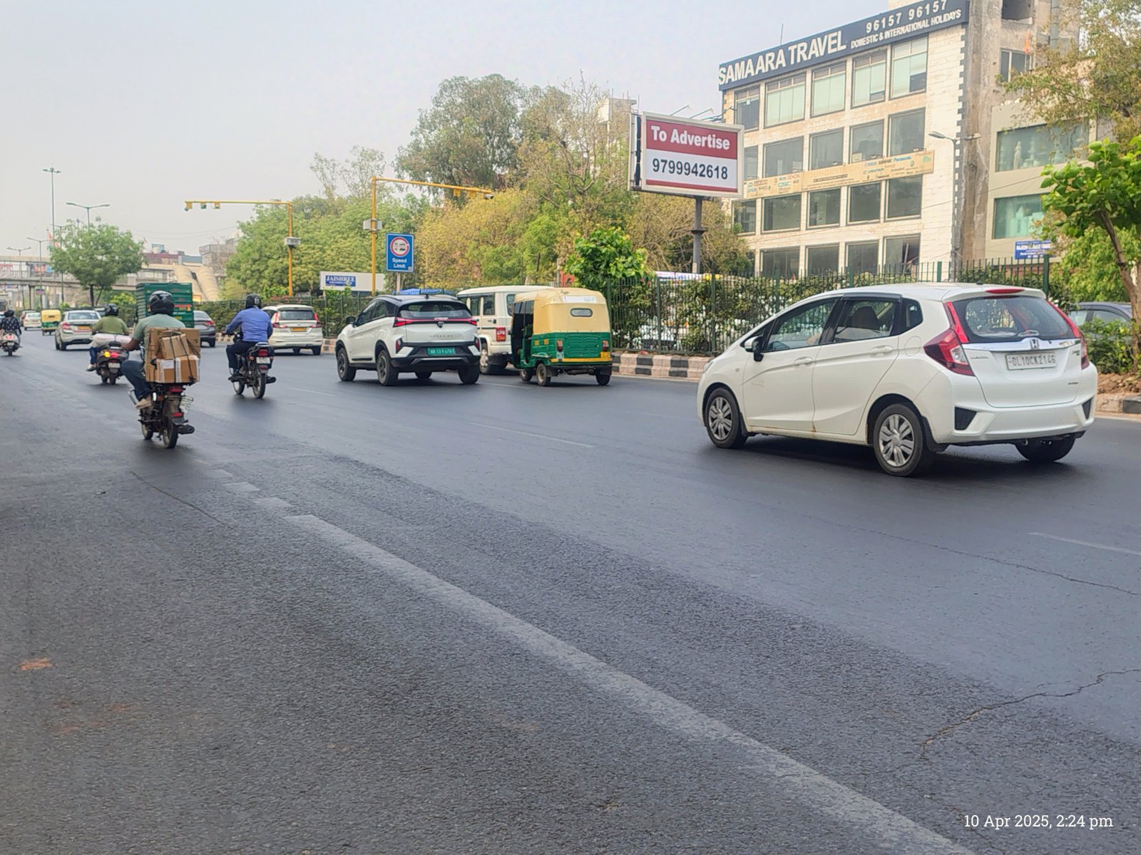 Rajouri Garden After Flyover Opp Home Saaz/ Frontier Bazar 1A (Bus Stand)