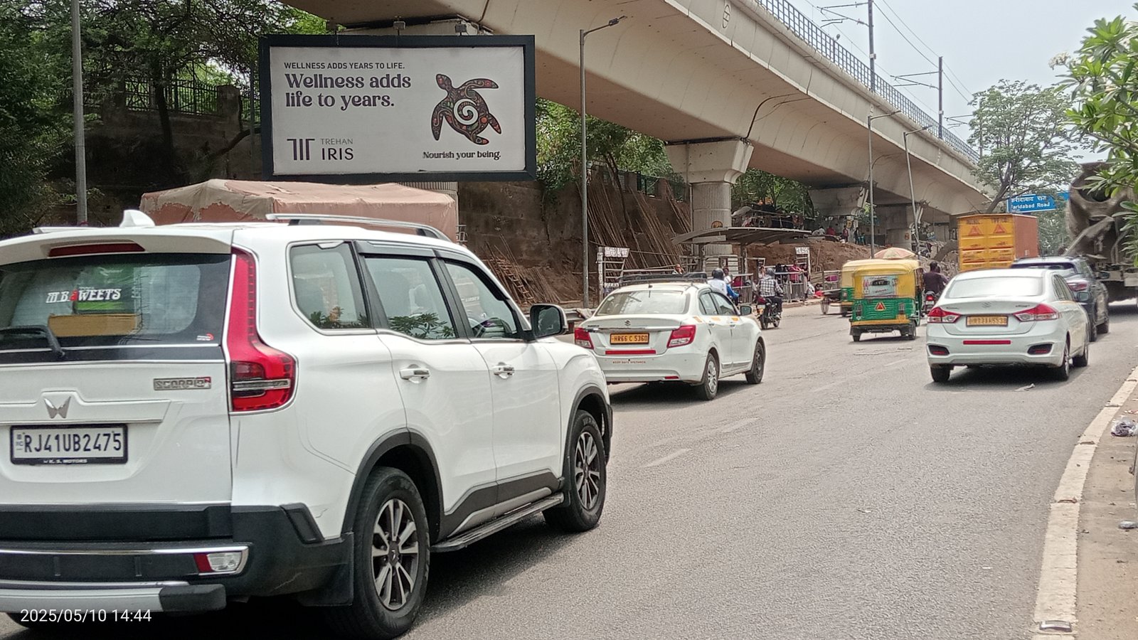 MG Road Andheria More