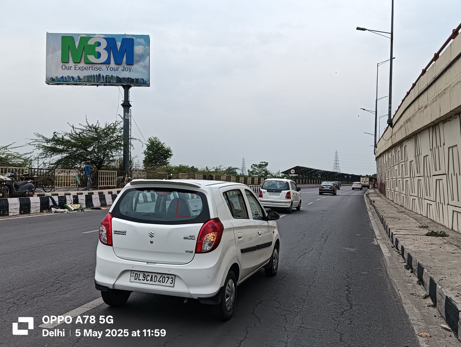 Akshardham Flyover 1 Before Solar Panel