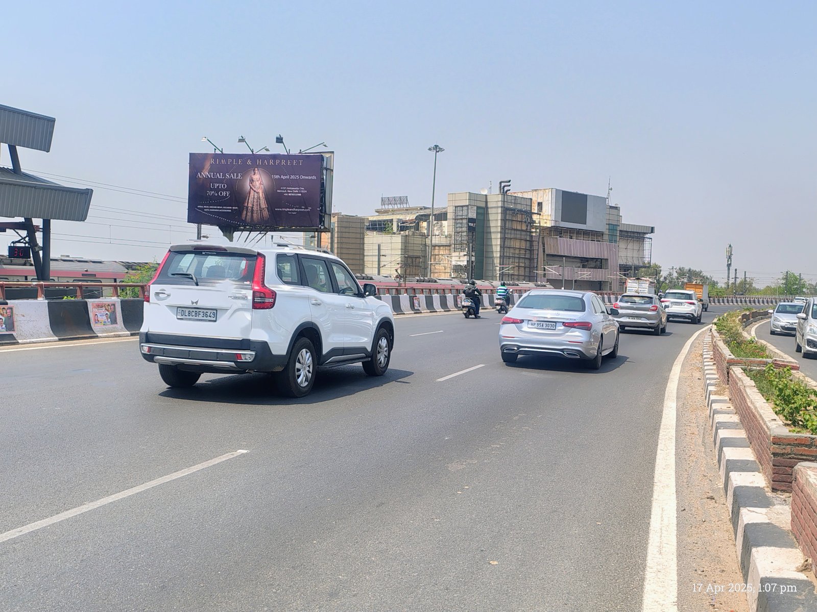 Rajouri Garden Flyover  Metro Station 2 A