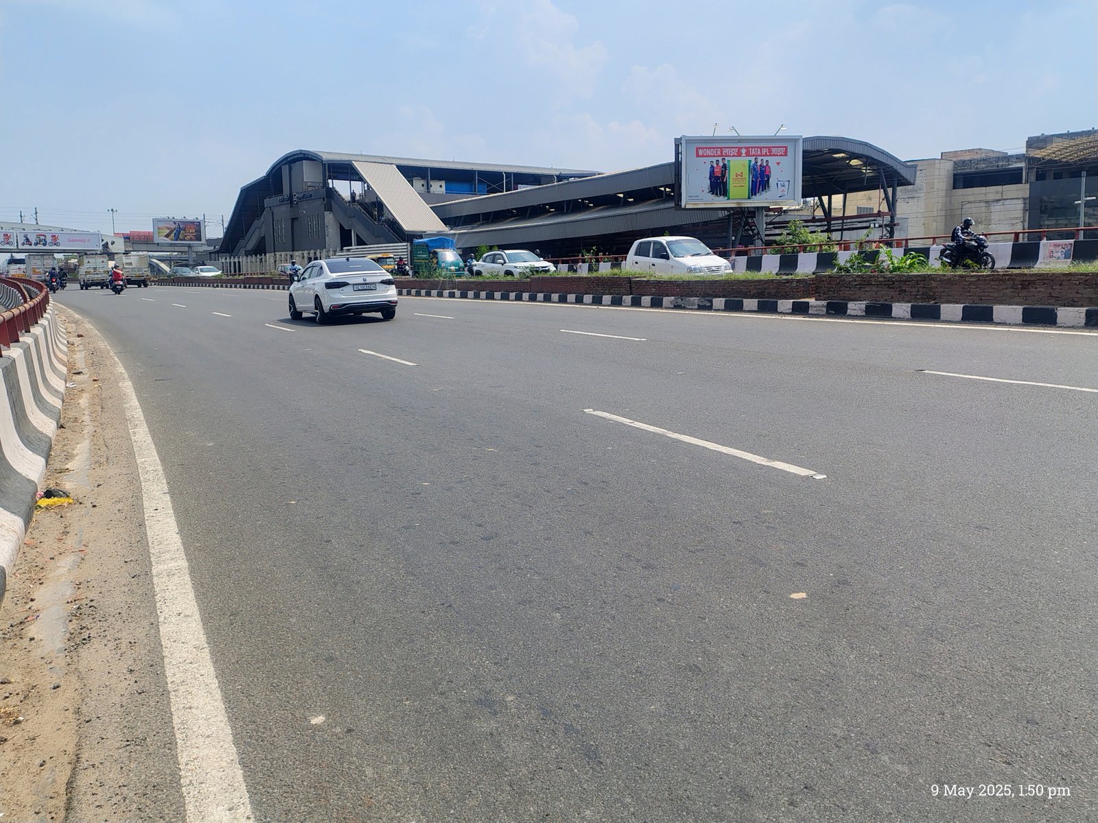 Rajouri Garden Flyover  Metro Station 2 B