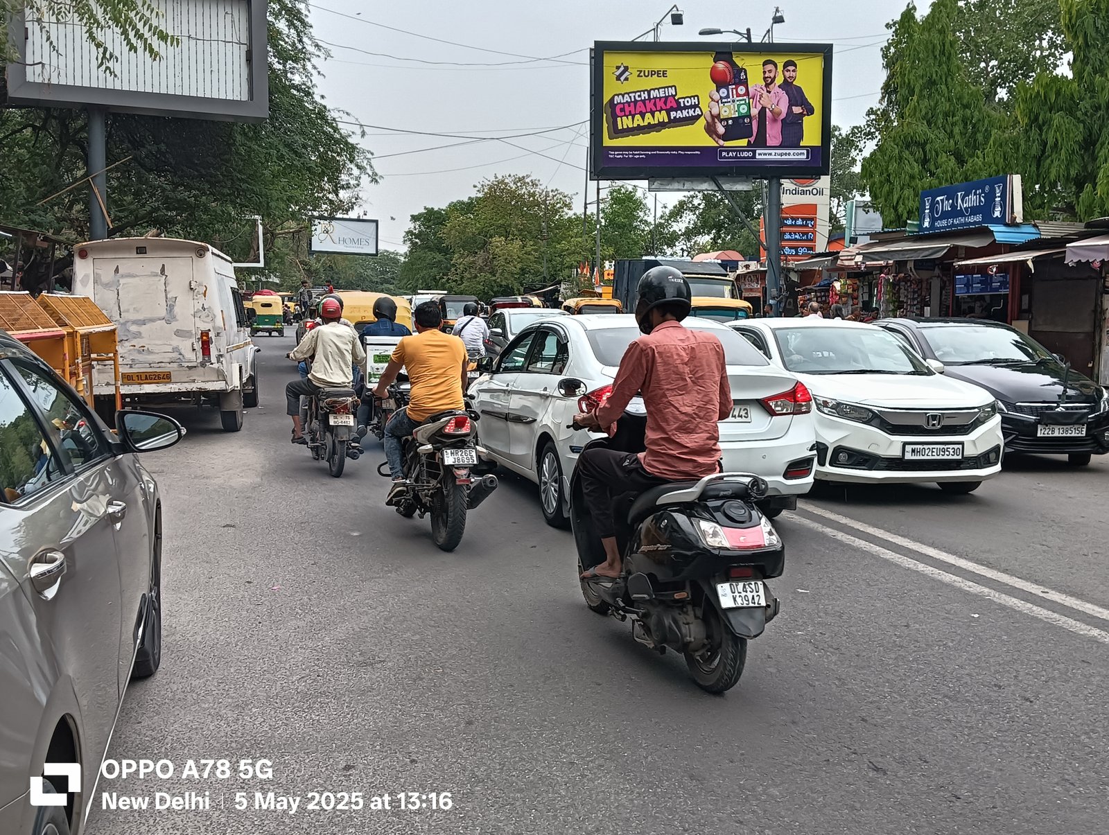 Priya Cinema Vasant Vihar Market