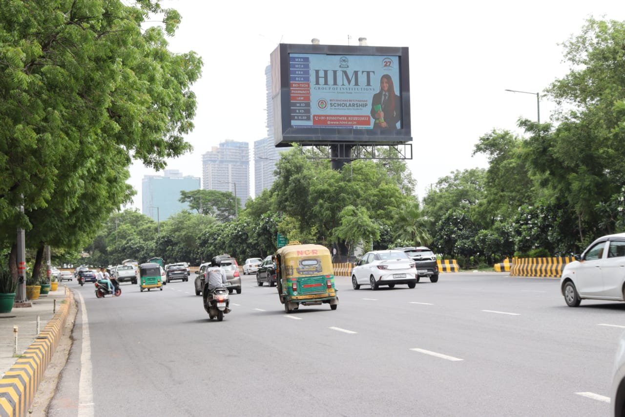 DND Flyway – U-Turn LED for Premium Brand Exposure